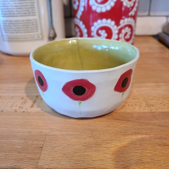 Pottery bowl with poppies - Picture 2 of 7
